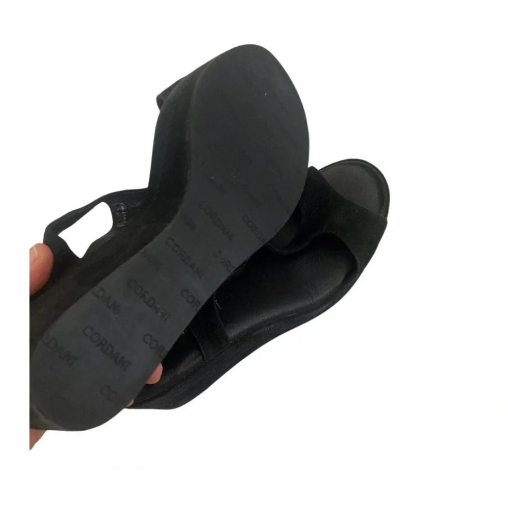 Cordani Calzature Black Suede T-Strap Wedge Sandal size 9
